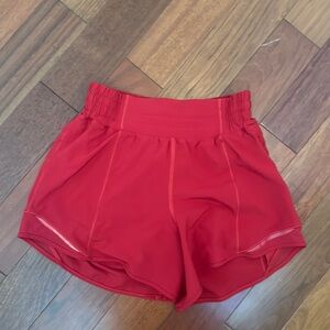 Red lululemon hotty toddy hi rise shorts!! Brand new never worn!!!!!